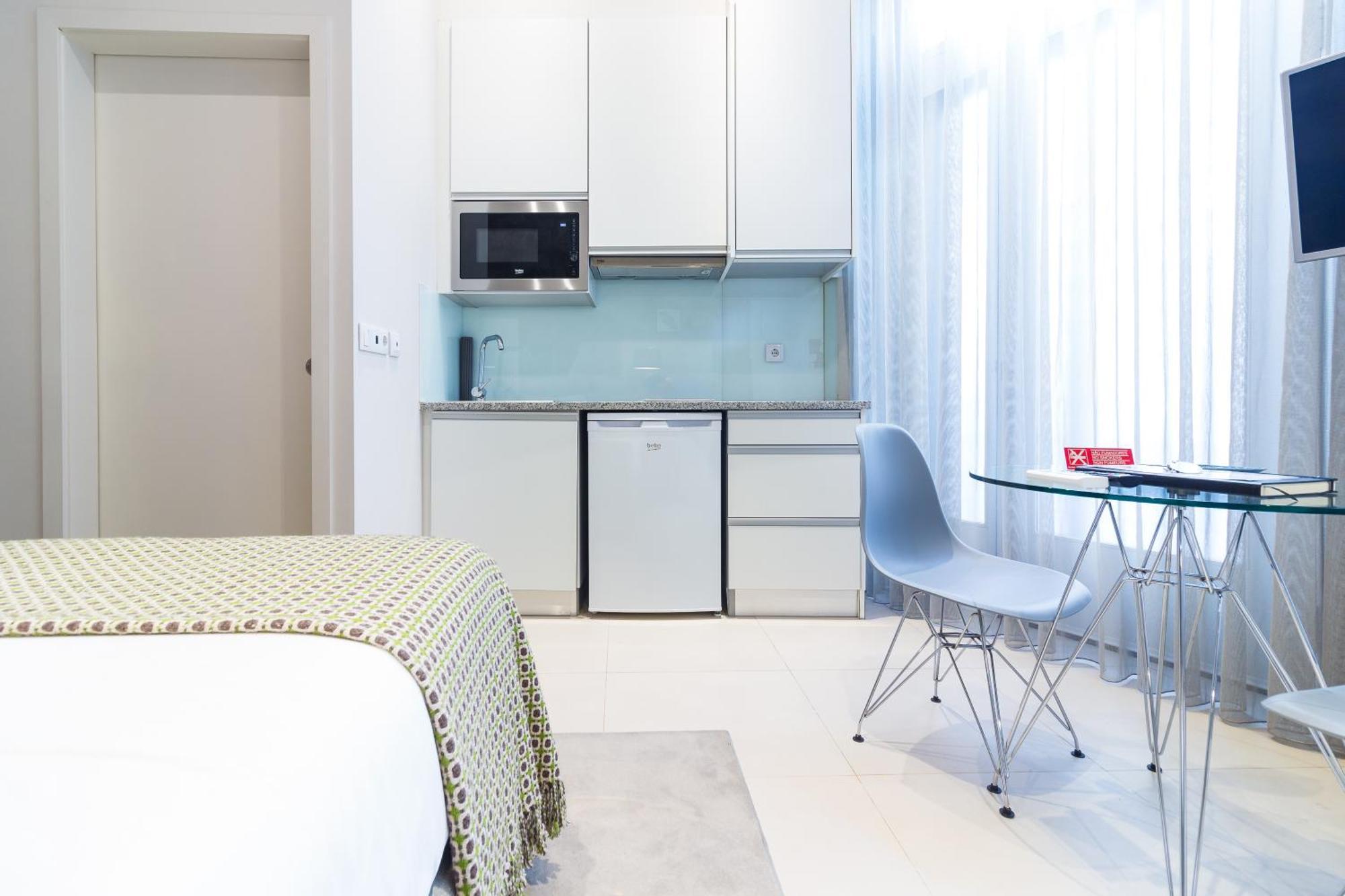 On Deluxe Apartments - Free Parking Porto Bagian luar foto