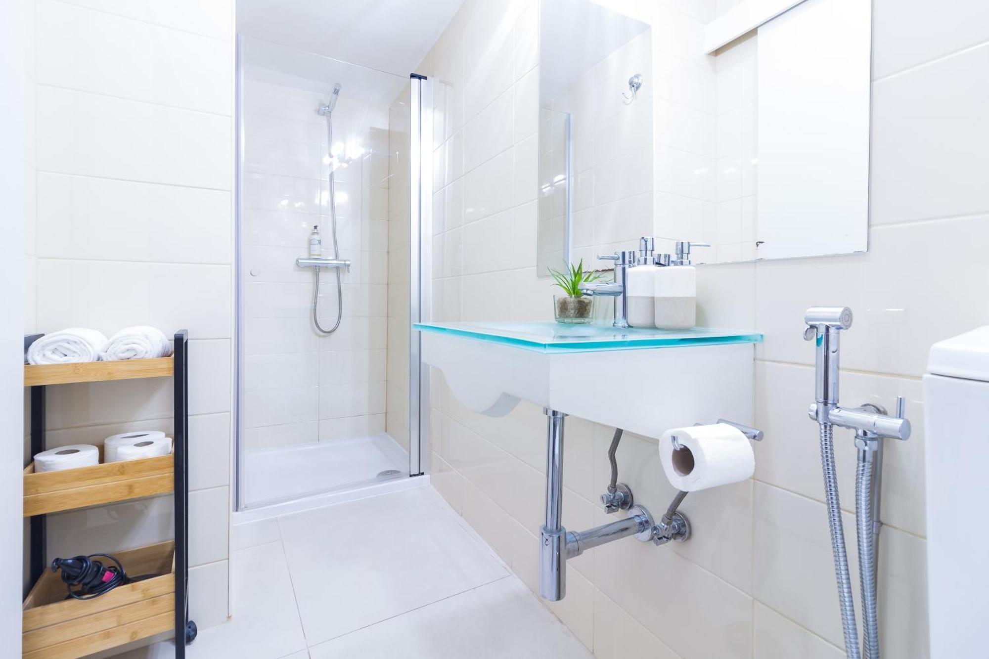 On Deluxe Apartments - Free Parking Porto Bagian luar foto